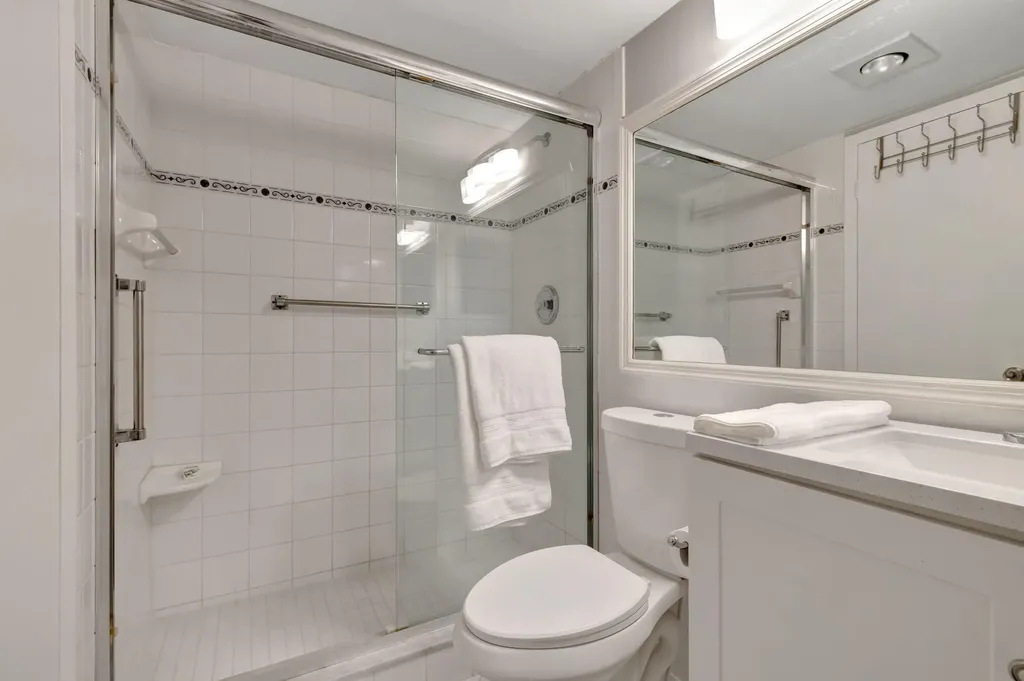 3031 Cornwall B Boca Raton FL 33434