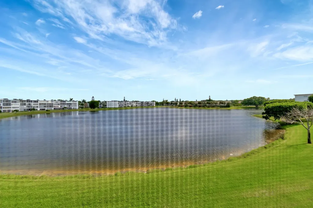 3031 Cornwall B Boca Raton FL 33434
