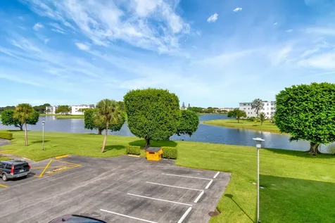 3031 Cornwall B Boca Raton FL 33434