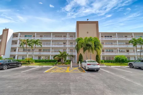 3031 Cornwall B Boca Raton FL 33434