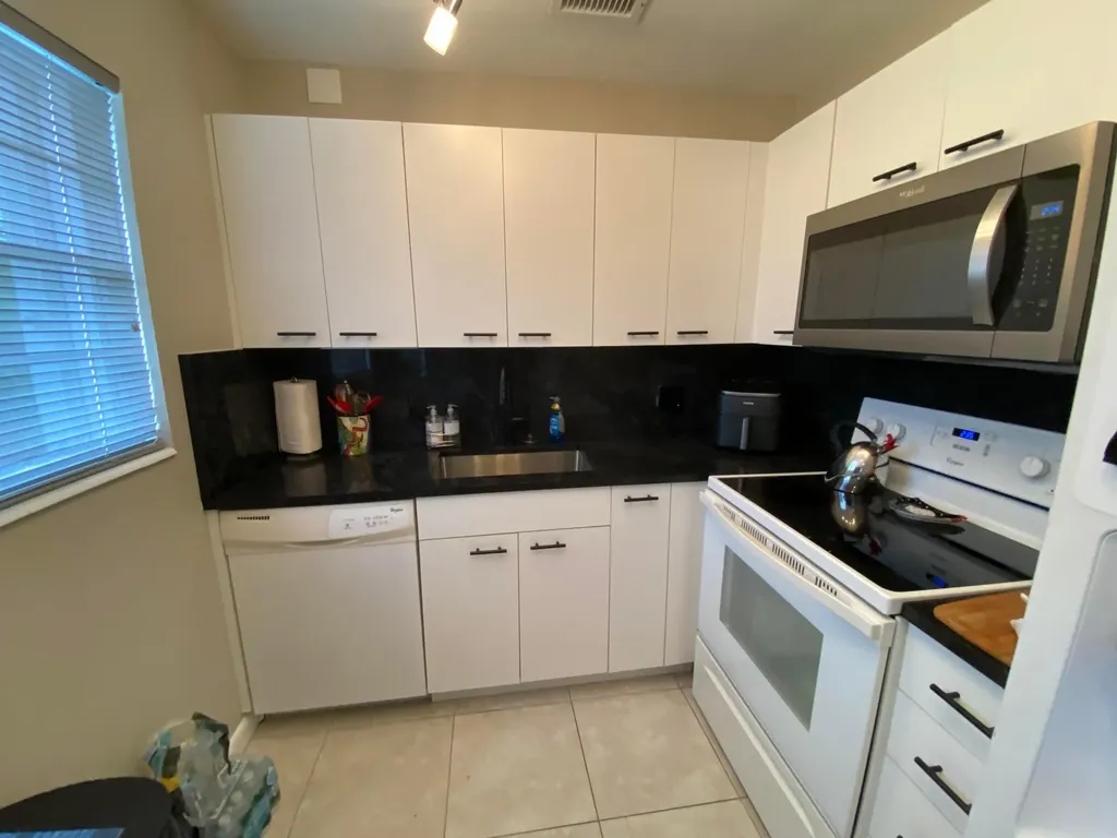 80 Prescott D Deerfield Beach FL 33442