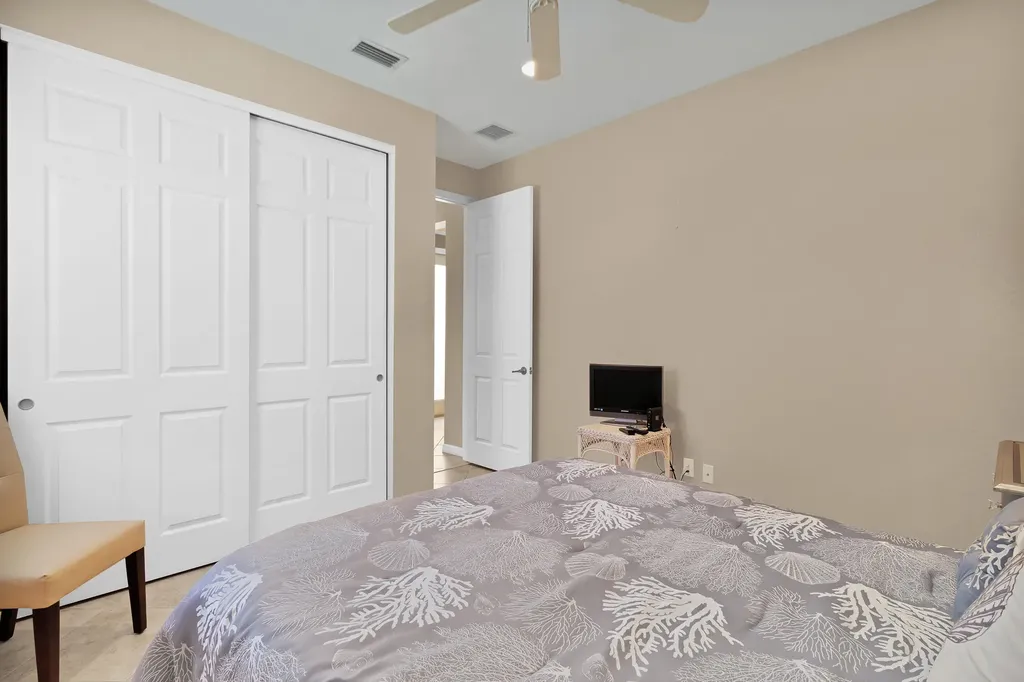 3266 Sussex Way Vero Beach FL 32966