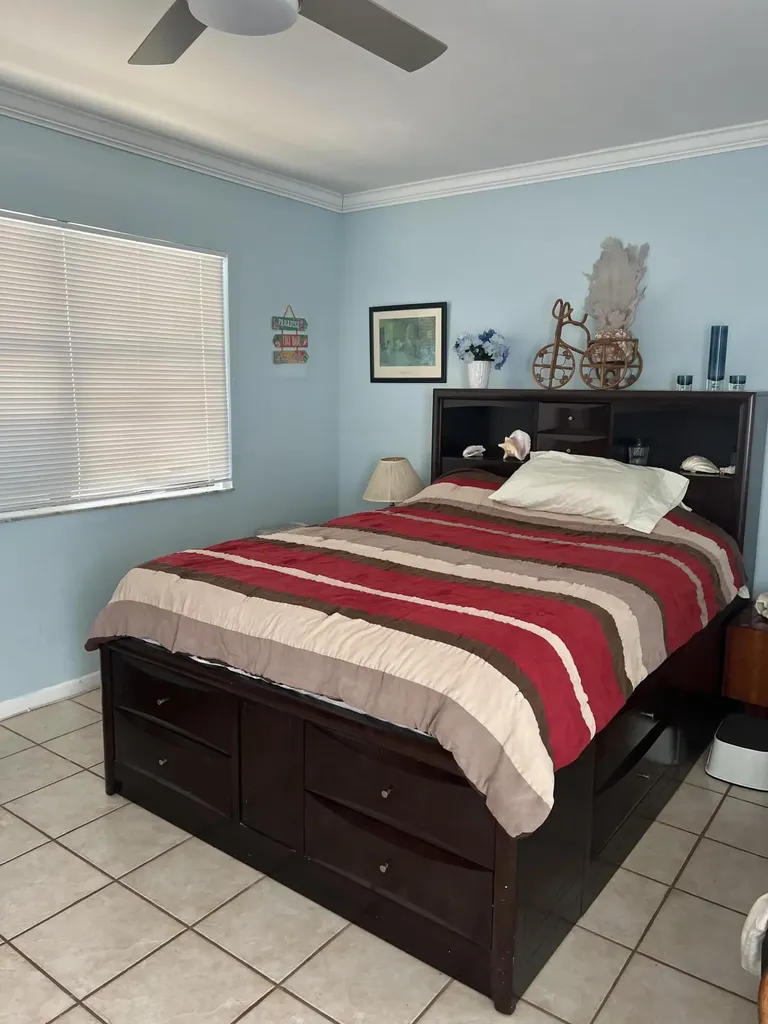 322 Harding Street Hollywood FL 33019