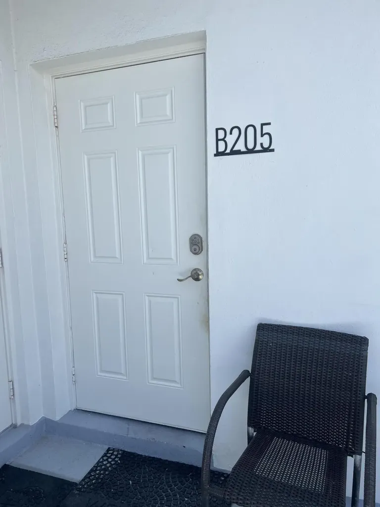 322 Harding Street Hollywood FL 33019