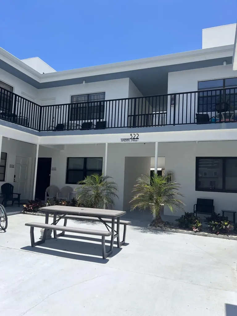 322 Harding Street Hollywood FL 33019