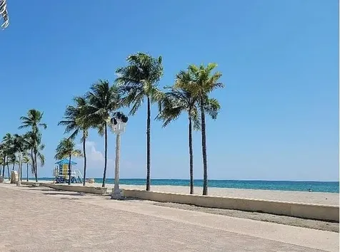 322 Harding Street Hollywood FL 33019