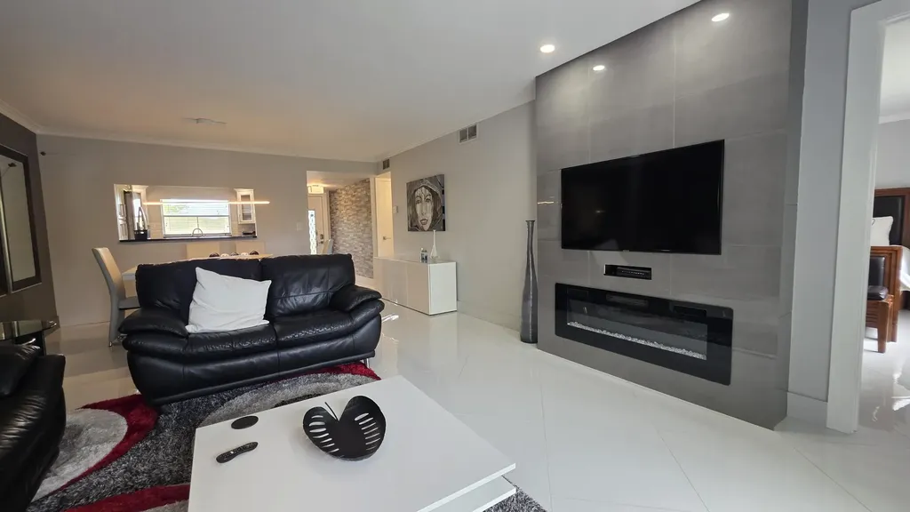 9301 Sunrise Lakes Boulevard Sunrise FL 33322