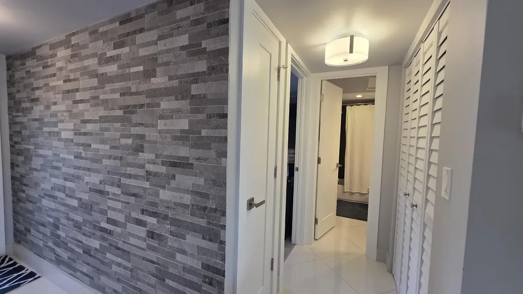 9301 Sunrise Lakes Boulevard Sunrise FL 33322