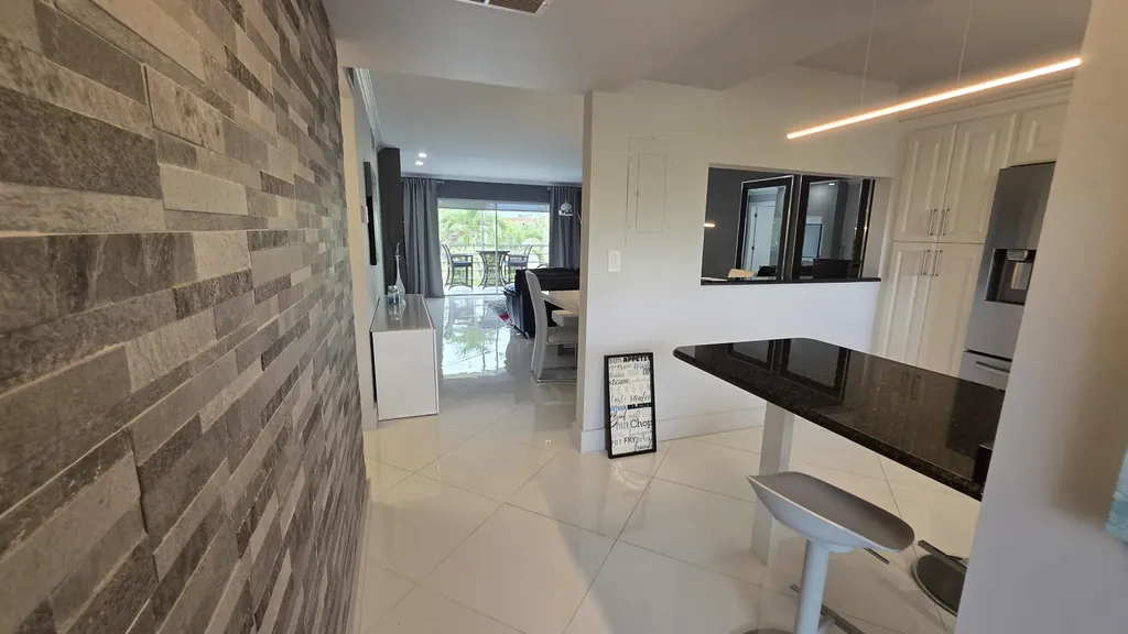 9301 Sunrise Lakes Boulevard Sunrise FL 33322