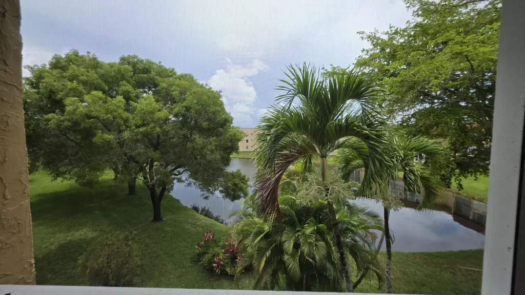 9301 Sunrise Lakes Boulevard Sunrise FL 33322