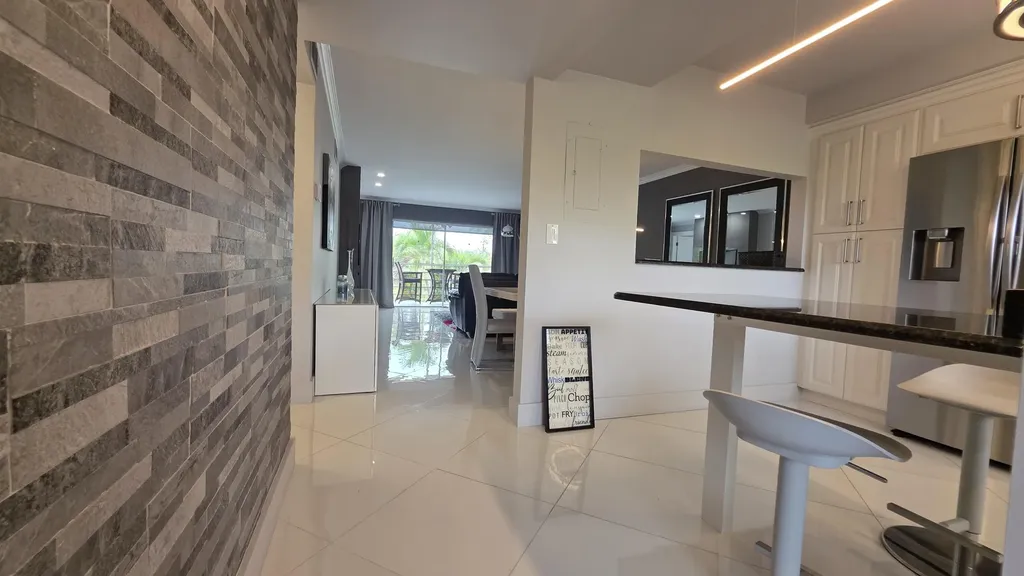 9301 Sunrise Lakes Boulevard Sunrise FL 33322