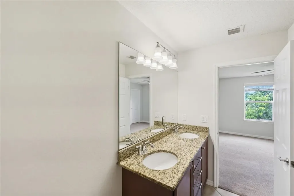1069 Normandie Way Vero Beach FL 32960