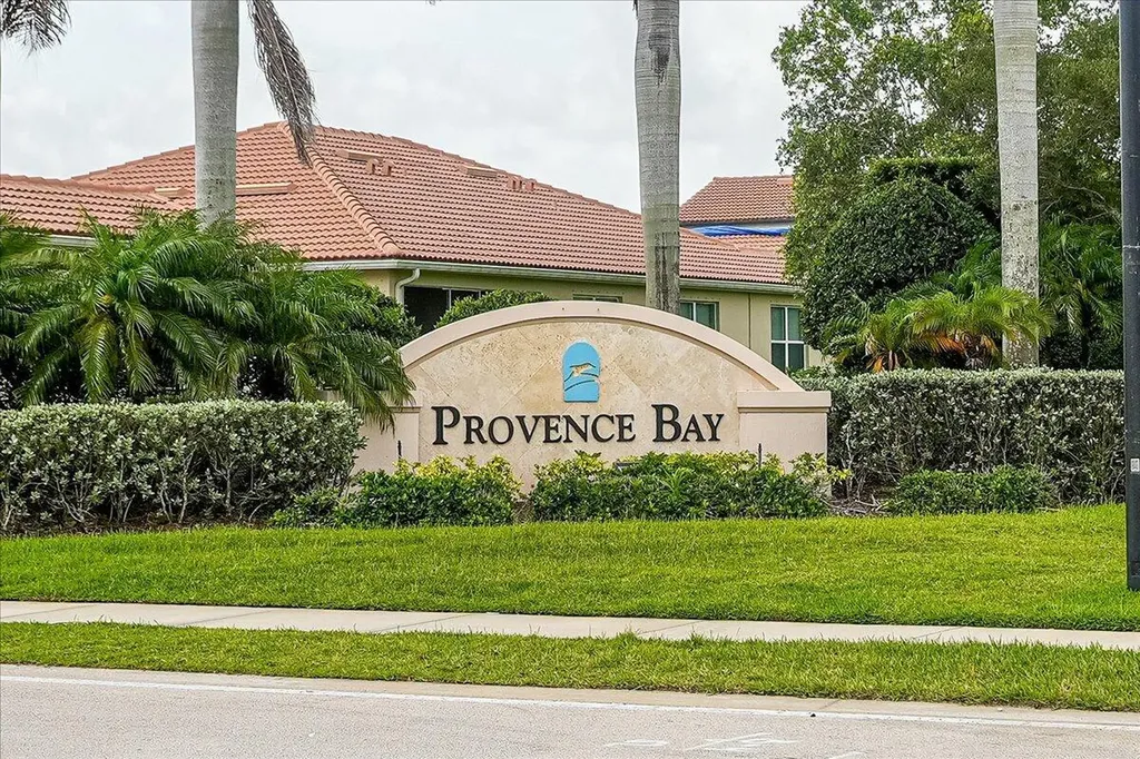 1069 Normandie Way Vero Beach FL 32960