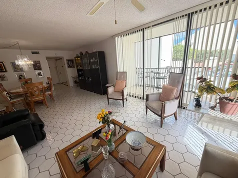 20301 W Country Club Drive Aventura FL 33180