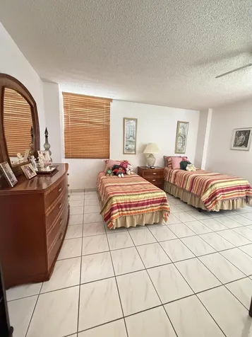 20301 W Country Club Drive Aventura FL 33180