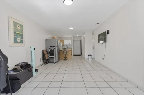 700 SE 9th Court Hialeah FL 33010