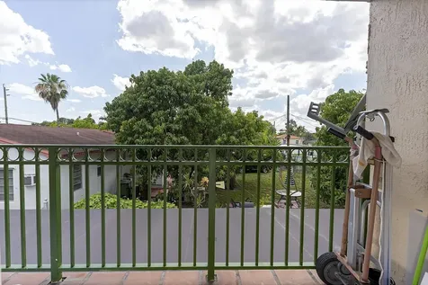 700 SE 9th Court Hialeah FL 33010