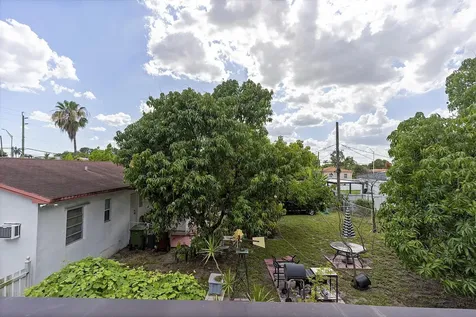 700 SE 9th Court Hialeah FL 33010