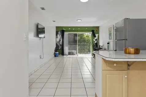 700 SE 9th Court Hialeah FL 33010