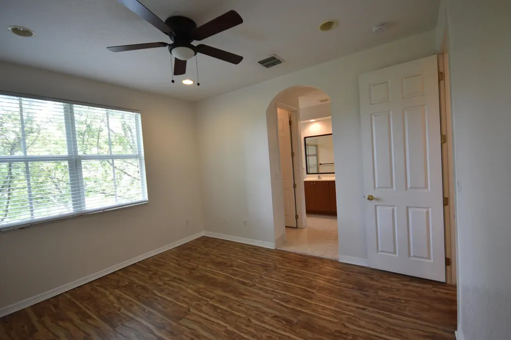 2851 W Prospect Road Tamarac FL 33309