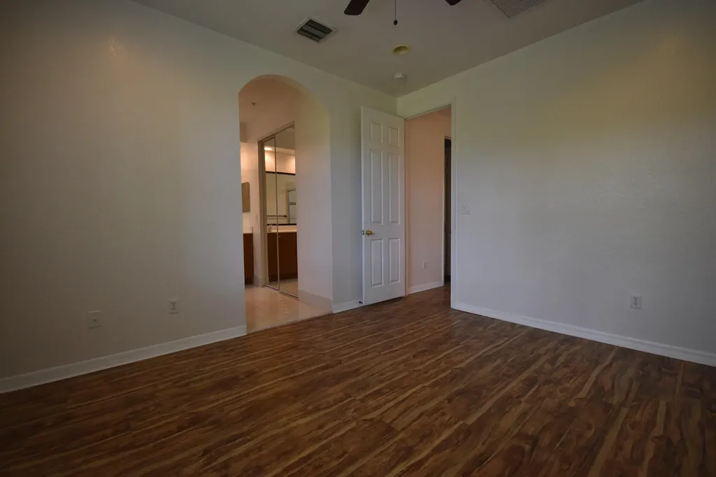 2851 W Prospect Road Tamarac FL 33309