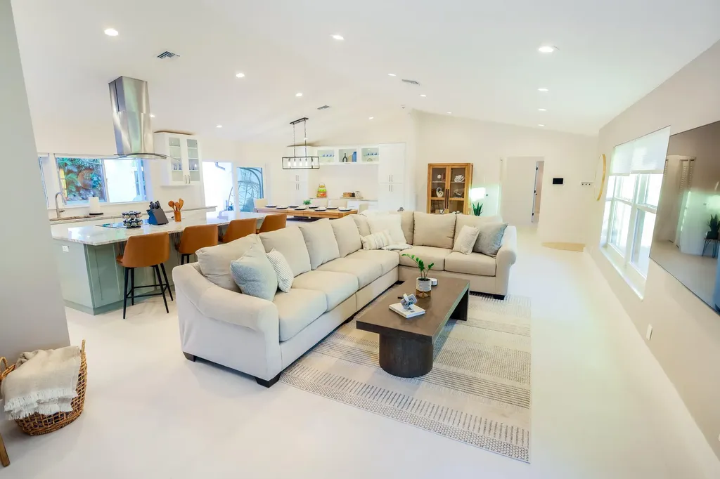 3127 Sherwood Boulevard Delray Beach FL 33445