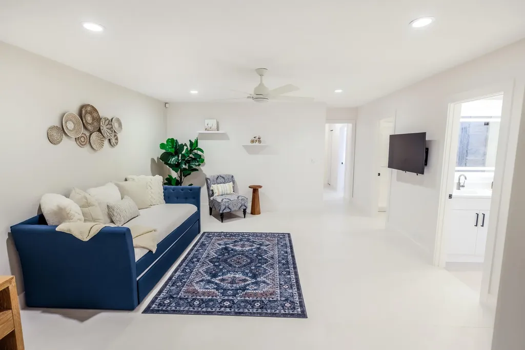 3127 Sherwood Boulevard Delray Beach FL 33445