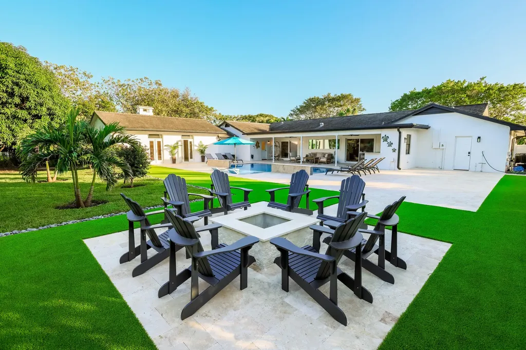 3127 Sherwood Boulevard Delray Beach FL 33445