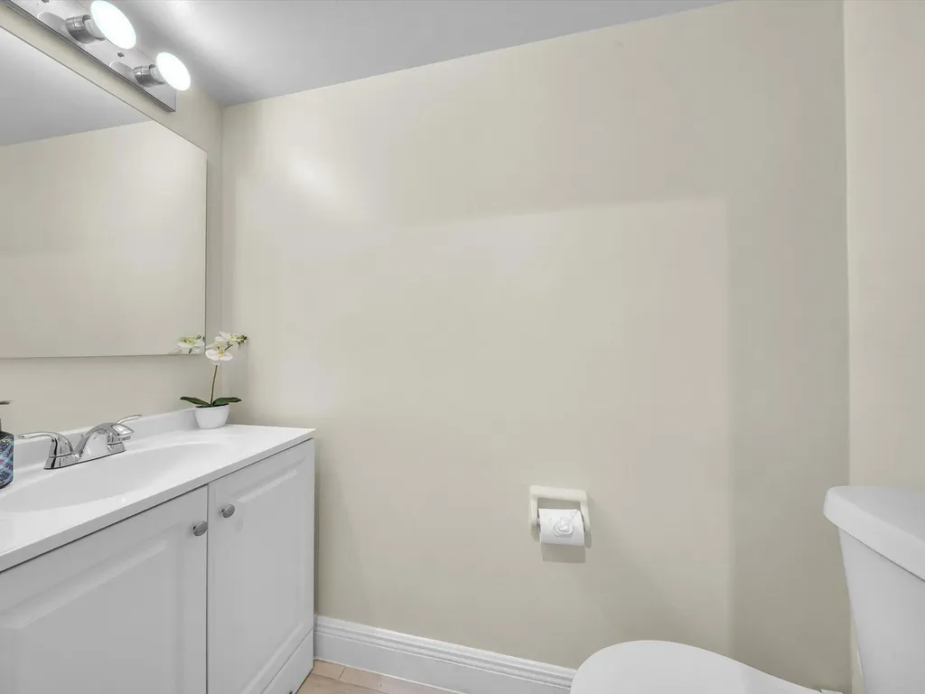 9867 Riverside Drive Coral Springs FL 33071