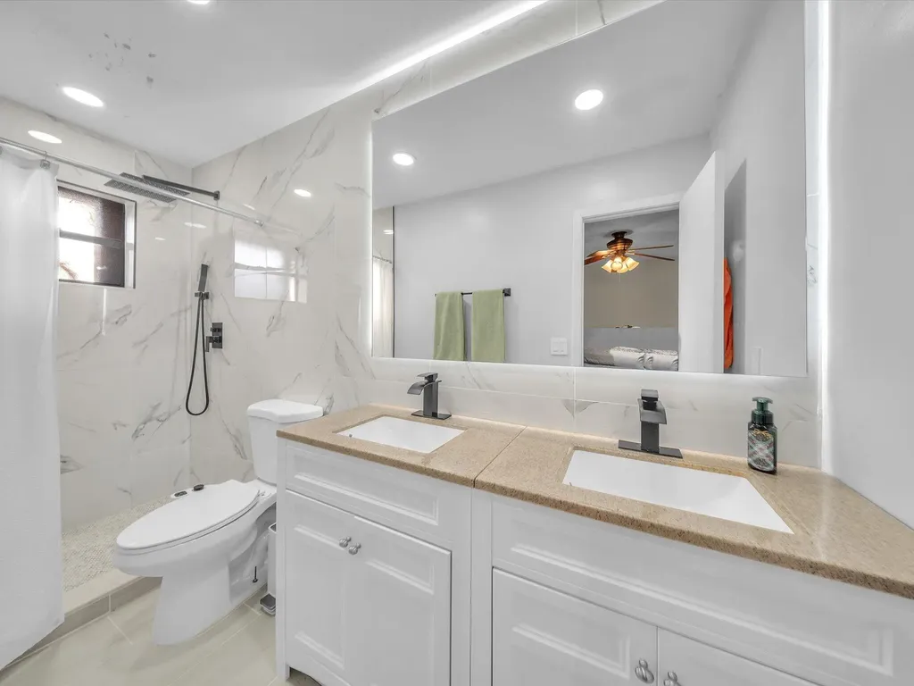 9867 Riverside Drive Coral Springs FL 33071