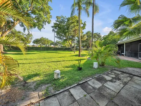 9867 Riverside Drive Coral Springs FL 33071