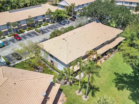 9867 Riverside Drive Coral Springs FL 33071