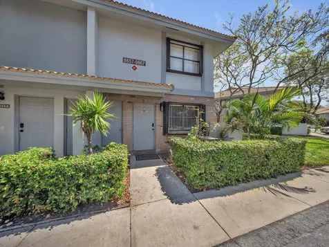 9867 Riverside Drive Coral Springs FL 33071