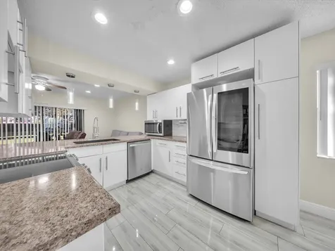 9867 Riverside Drive Coral Springs FL 33071