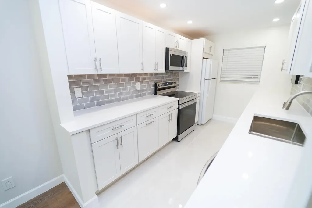 2660 SW 22nd Avenue Delray Beach FL 33445