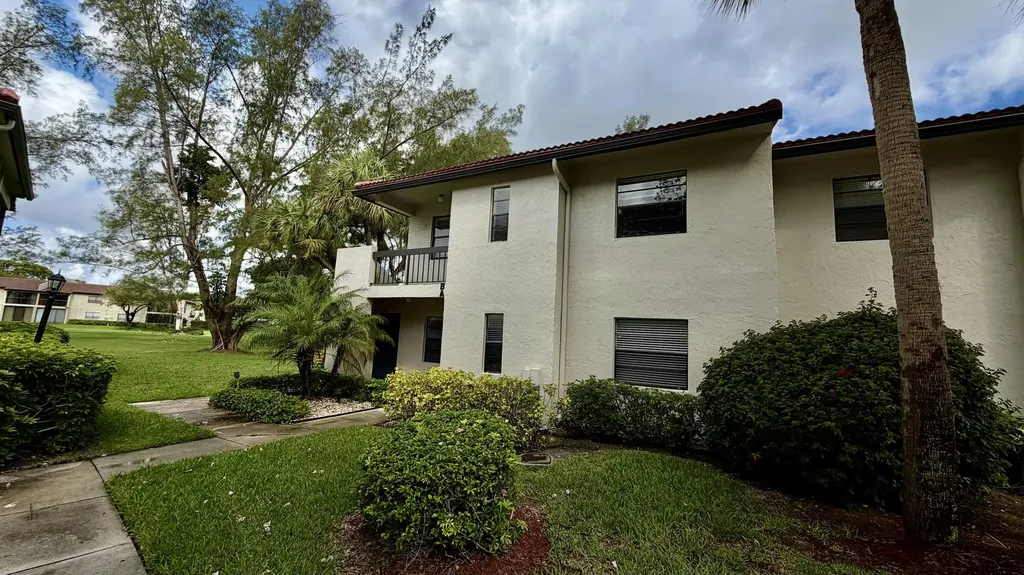 21695 Tall Palm Circle Boca Raton FL 33433