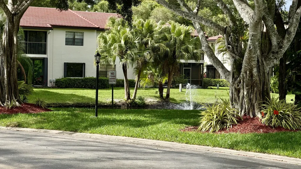 21695 Tall Palm Circle Boca Raton FL 33433