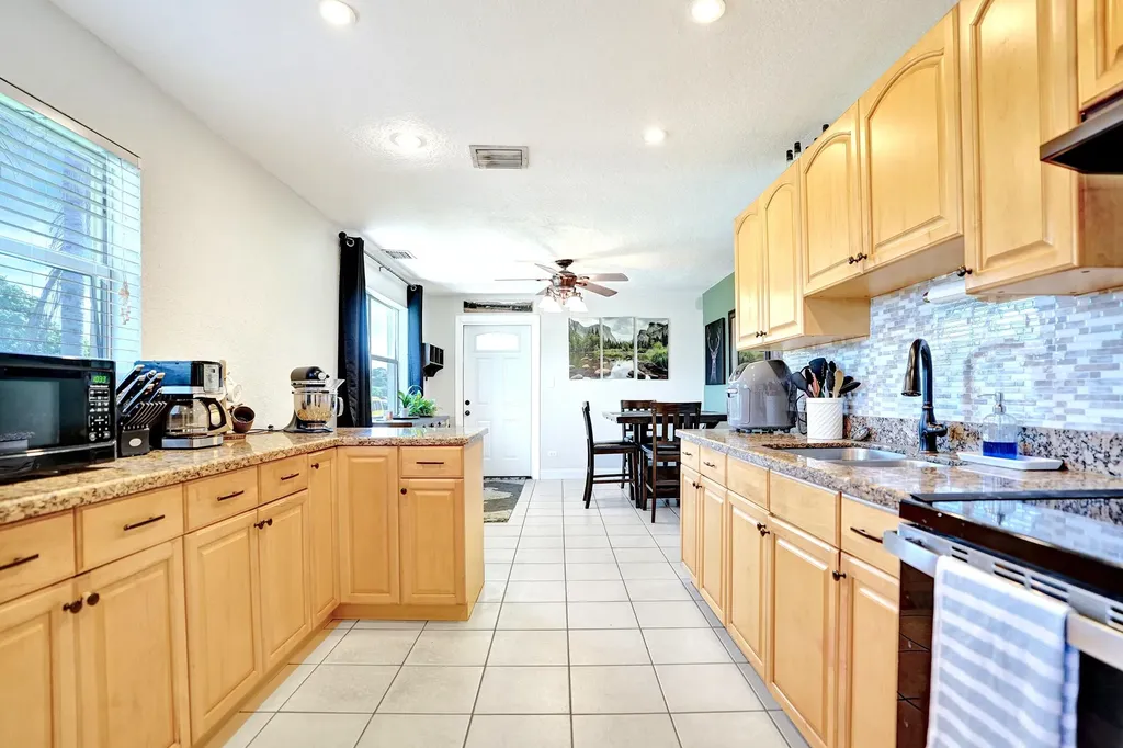 5740 SW 38th Street Davie FL 33314