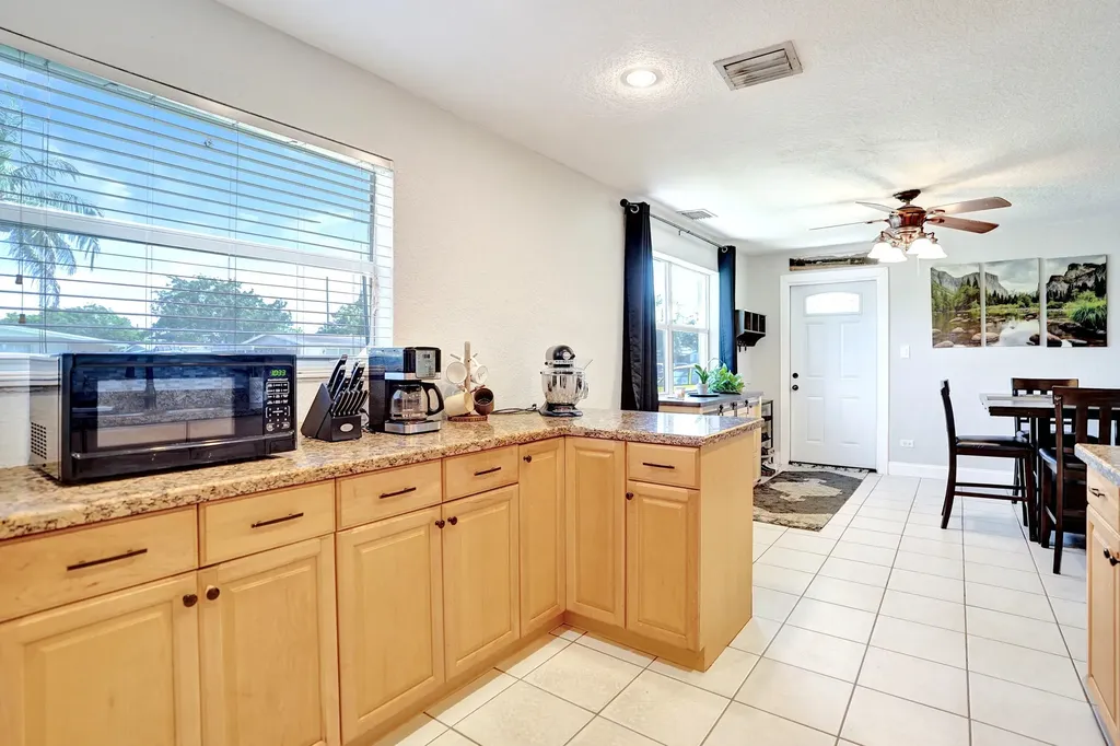 5740 SW 38th Street Davie FL 33314