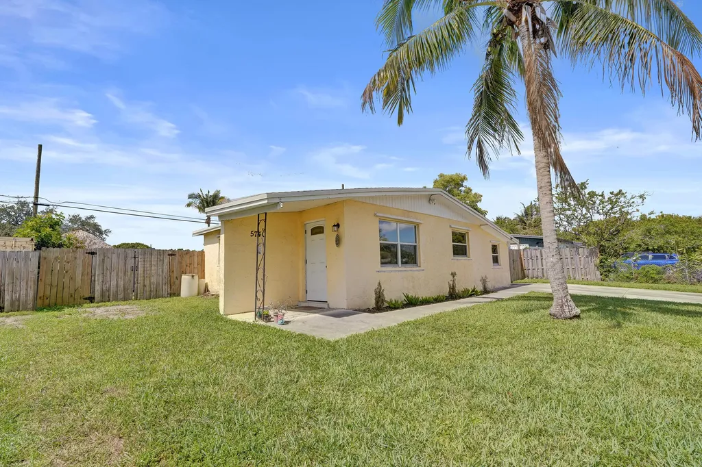 5740 SW 38th Street Davie FL 33314