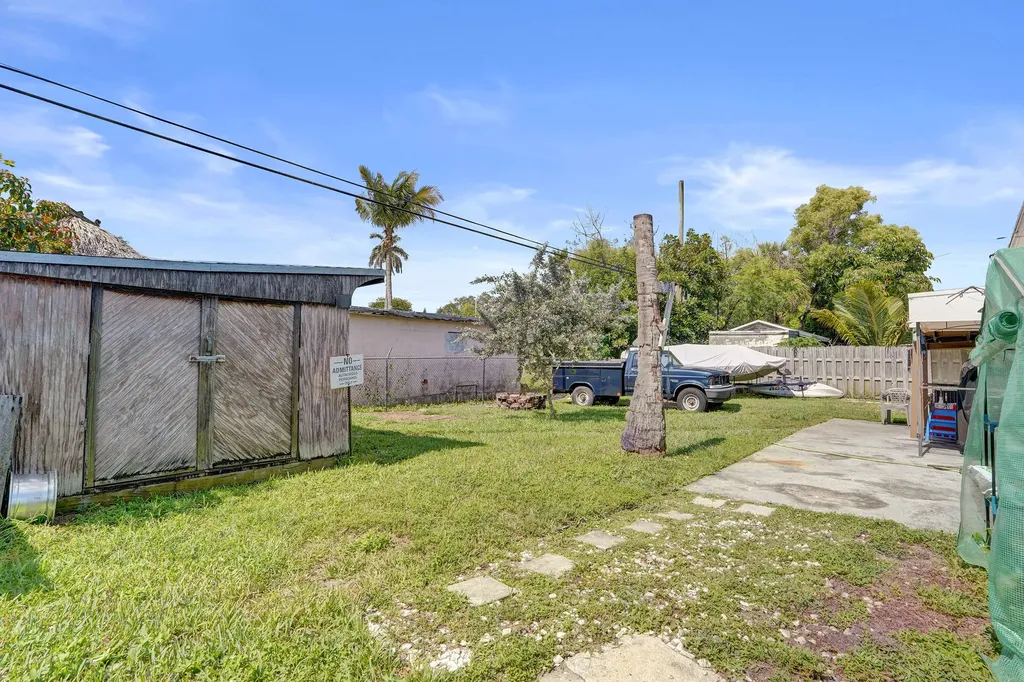 5740 SW 38th Street Davie FL 33314