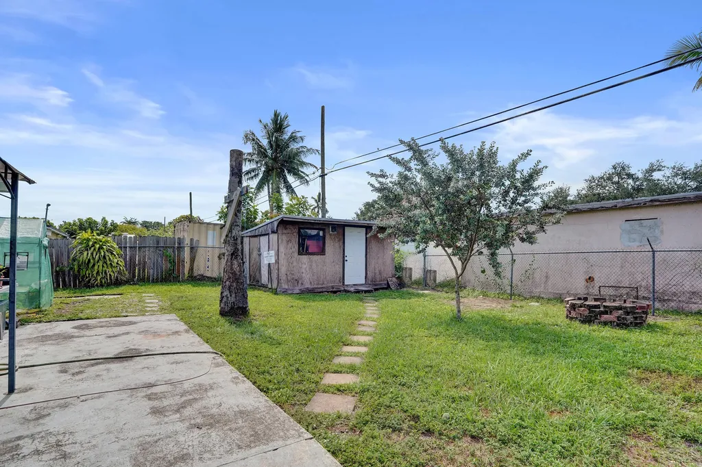 5740 SW 38th Street Davie FL 33314