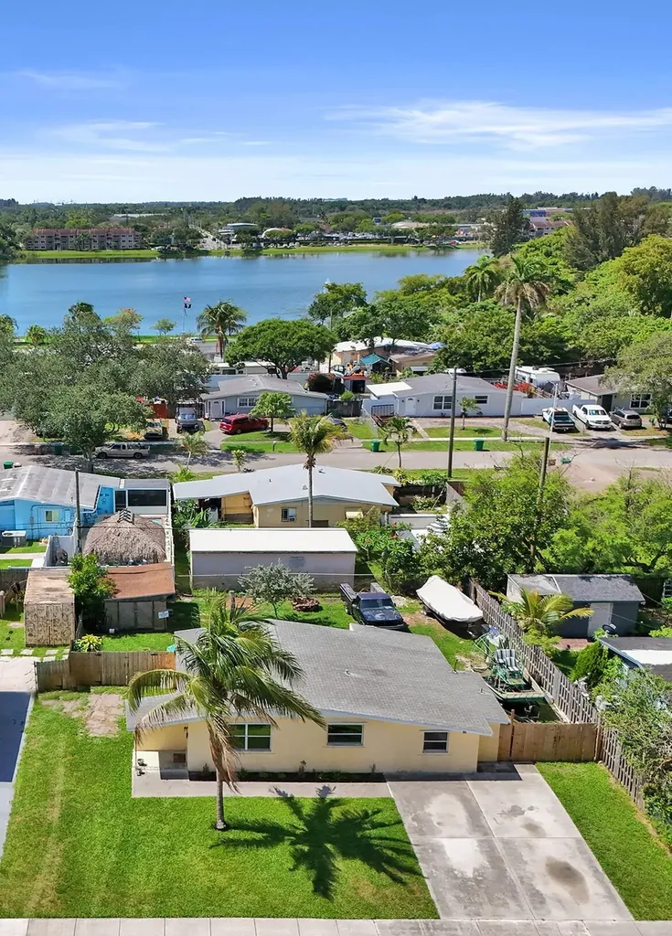 5740 SW 38th Street Davie FL 33314