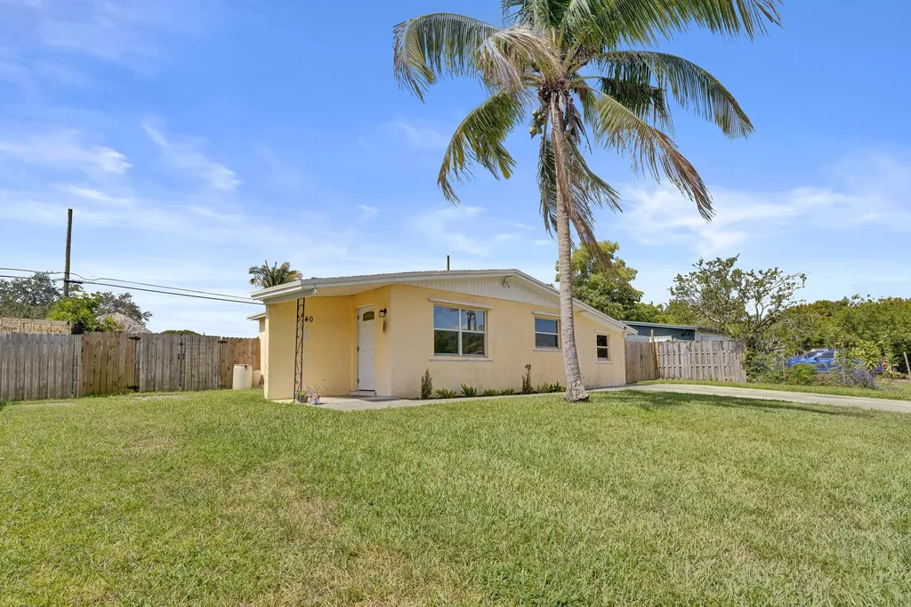 5740 SW 38th Street Davie FL 33314