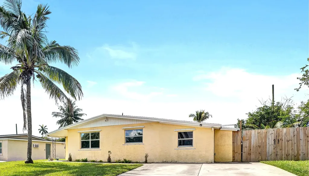 5740 SW 38th Street Davie FL 33314