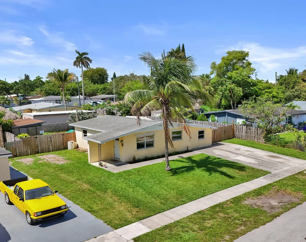 5740 SW 38th Street Davie FL 33314