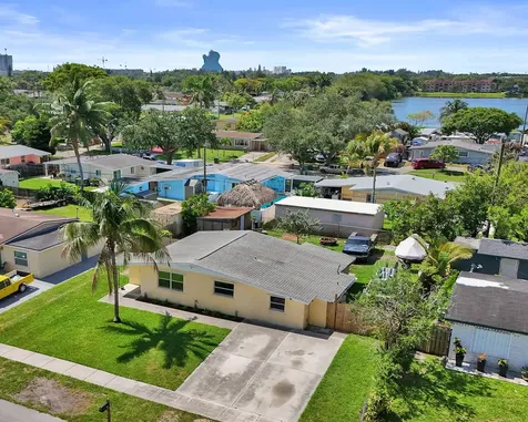 5740 SW 38th Street Davie FL 33314