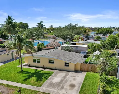 5740 SW 38th Street Davie FL 33314