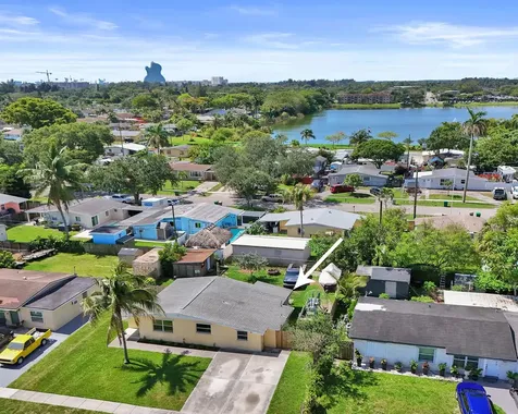 5740 SW 38th Street Davie FL 33314