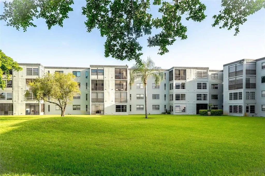 9440 SW 8th Street Boca Raton FL 33428